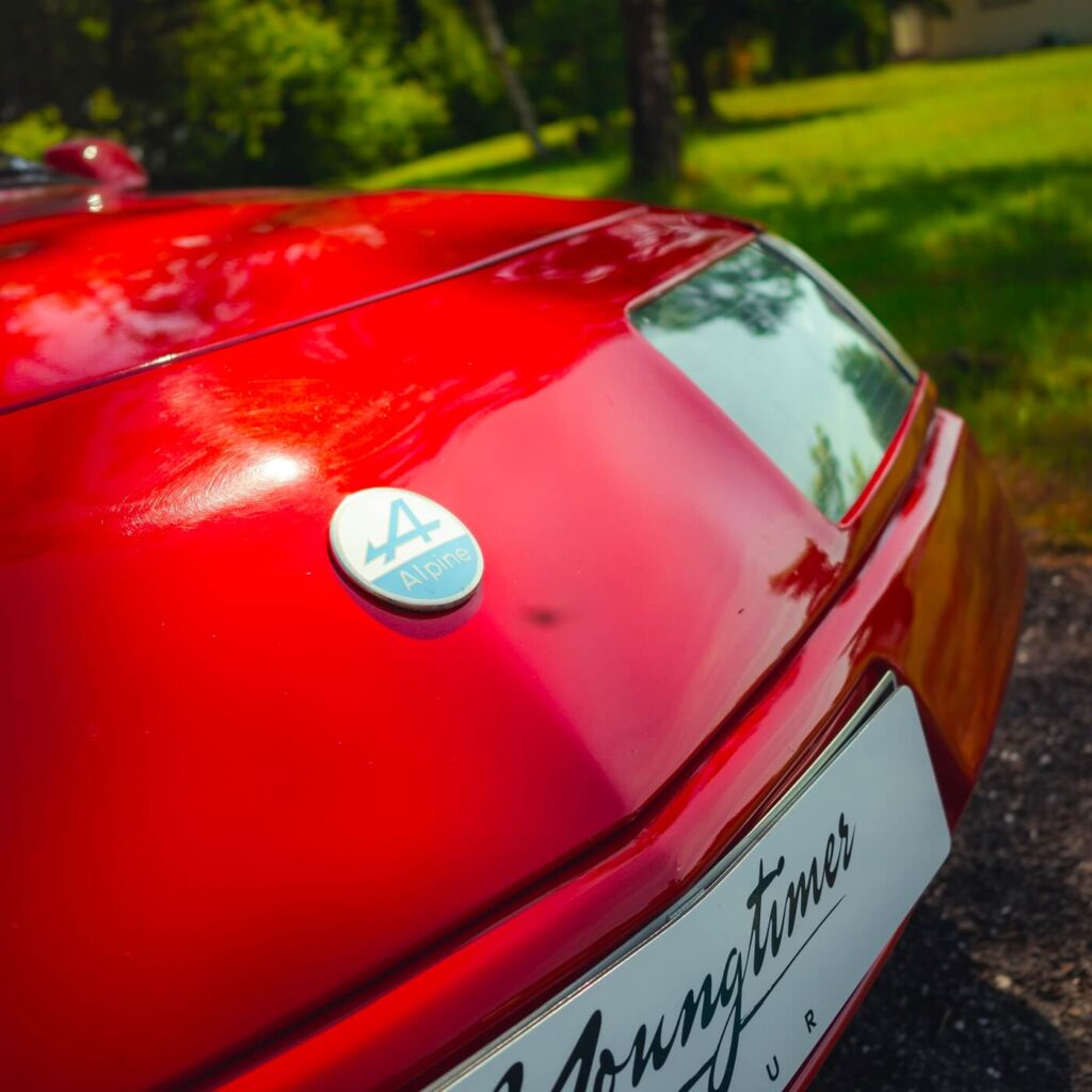2-photo-Alpine GTA