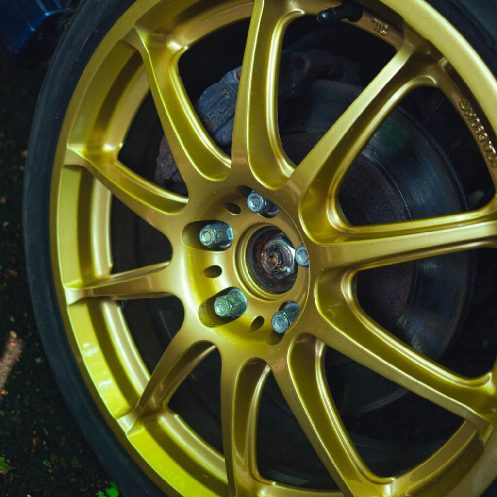 4-photo-Subaru GT 2000