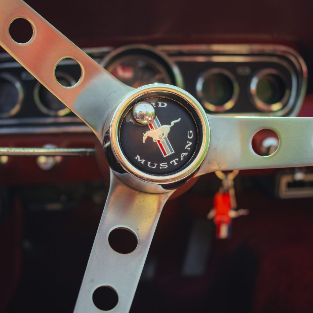 Volant Mustang 66